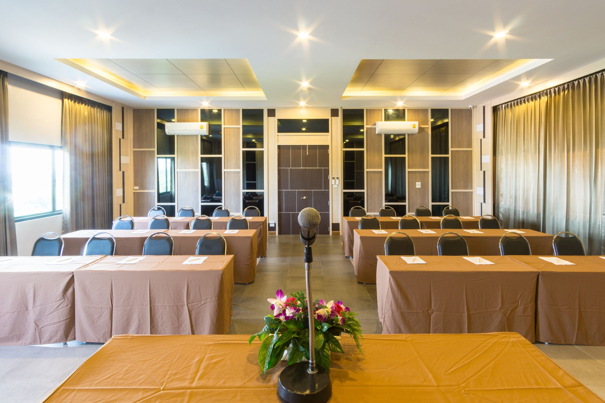 C Cha-Am Hotel Экстерьер фото