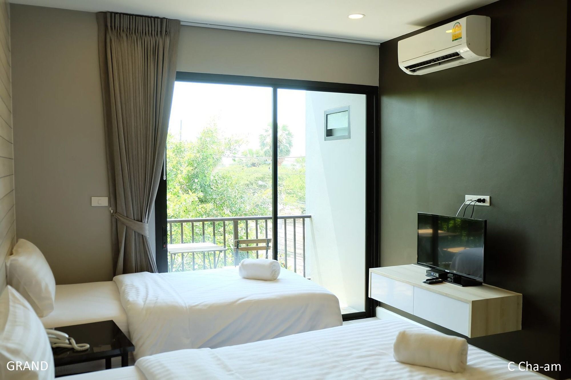 C Cha-Am Hotel Экстерьер фото