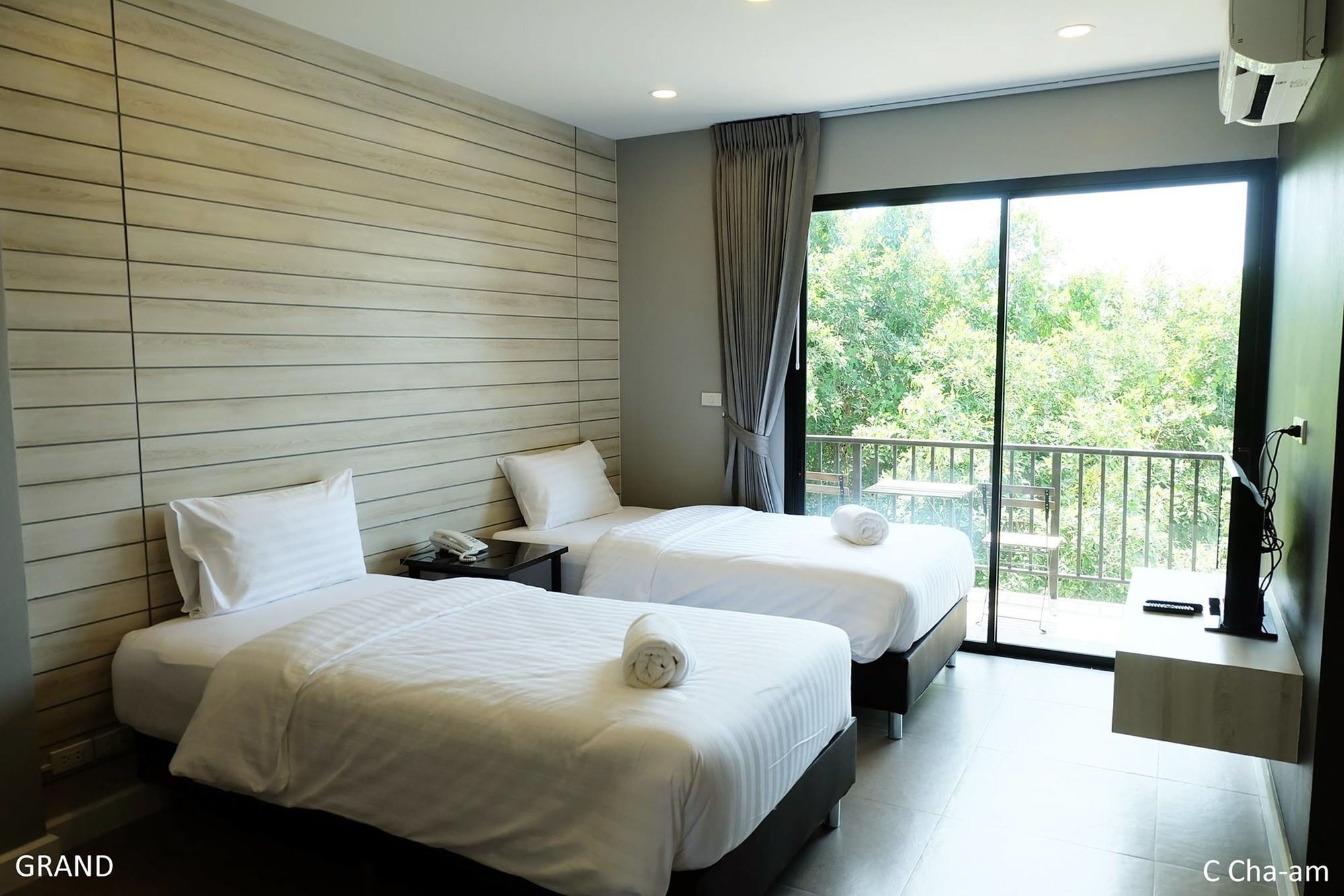 C Cha-Am Hotel Экстерьер фото